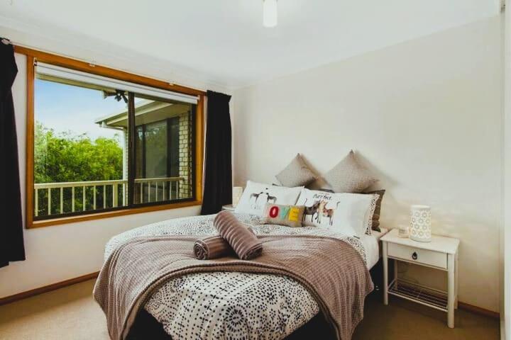 Spacious Modern Home Outstanding Views Sleeps 9 Hobart Dış mekan fotoğraf